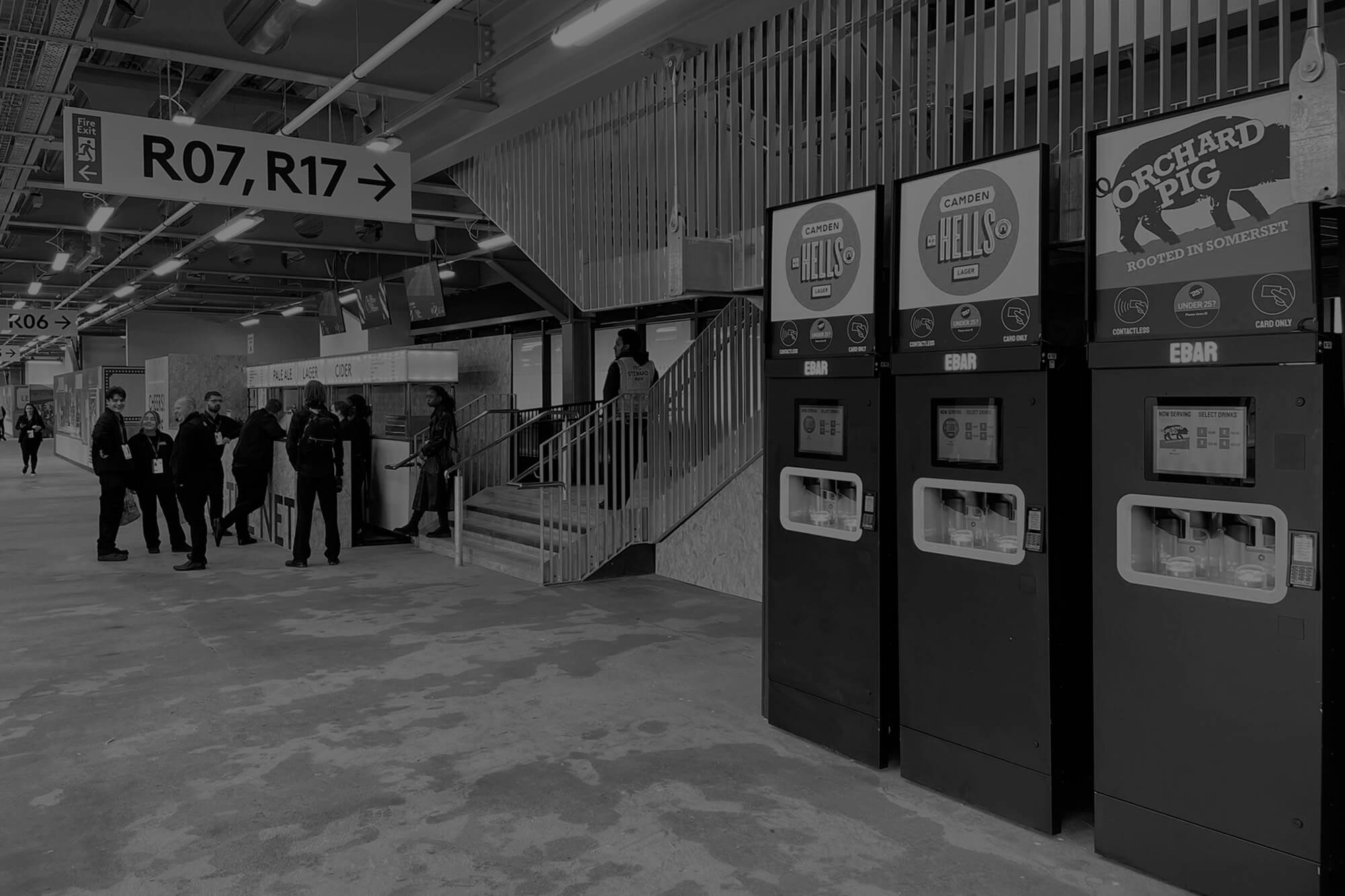 Self-serve drinks kiosk | Automated pour of fast, perfect pints | EBar